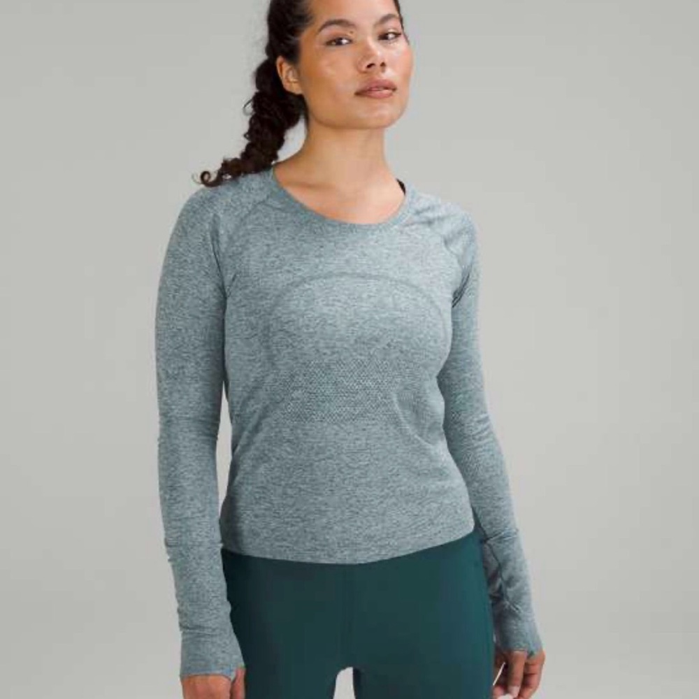 lululemon athletica Women's Heathered Light Gray Long-Sleeve Performance Top